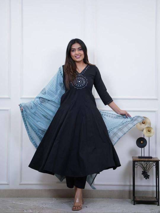 Jaipuri cotton 3pcs Bulk kurti suppliers in Hyderabad